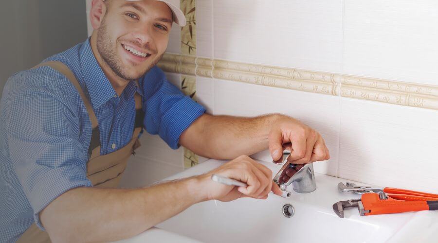 Professional clogged drains services in Guys, TN